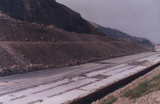 锡宜高速武进段爆破开挖后的边坡和路面